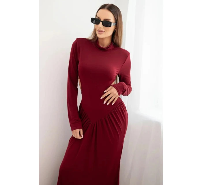 Dámská dlouhá šaty s viskózou a rolákem a odhalenými zády bordová