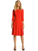 Šaty se pasem a záhyby královská modř model 15096987 - Moe Šaty se pasem a záhyby královská modř model 15096987 - Moe