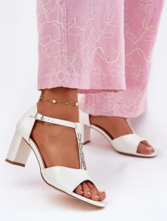 Sandały Damskie Na Słupku Z Ozdobnym Paskiem Eko Skóra Białe Triavera