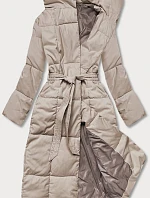 Dámsky zimný kabát s opaskom svetlo béžový (2M-061)