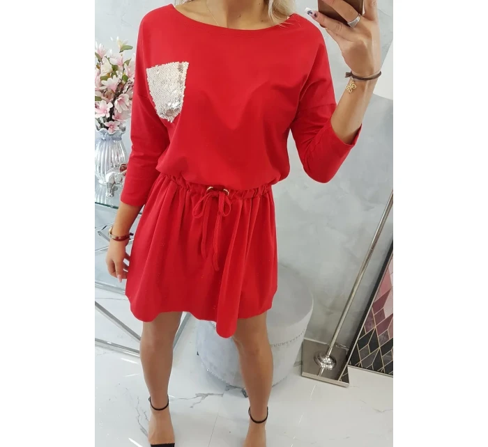 Šaty s flitrovou kapsou červené