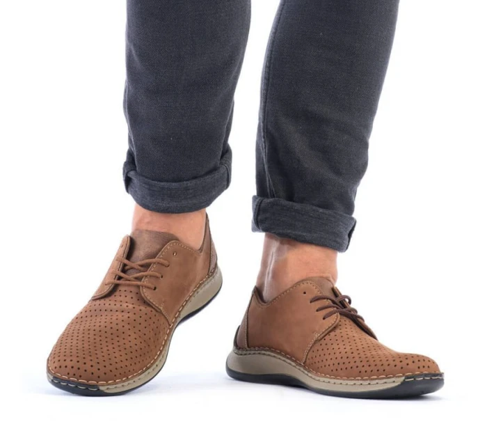 Pánské kožené polobotky M model 22008944 hnědé s ažurovým vzorem - Rieker Pánské kožené polobotky M model 22008944 hnědé s ažurovým vzorem - Rieker