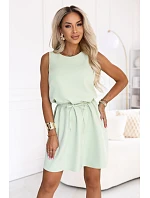 VICTORIA šaty bez rukávů s páskem – pistáciová model 22305972 - numoco VICTORIA šaty bez rukávů s páskem – pistáciová model 22305972 - numoco