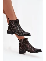 Lakované dámské kotníkové boty z pravé kůže na nízkém podpatku model 21713808 Černé - D&A