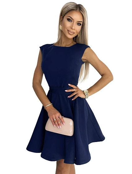 Tmavě modré rozšířené dámské šaty s malými model 18930688 - numoco