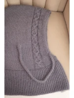 Dámská čepice s kapucí a pleteným vzorem šedá Dámská čepice s kapucí a pleteným vzorem šedá