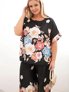 Dámsky set s blúzkou a nohavicami s kvetinovým vzorom a širokými nohavicami čiernej farby