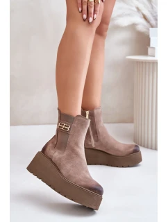 Topánky na klinovom podpätku model 201181 Step in style