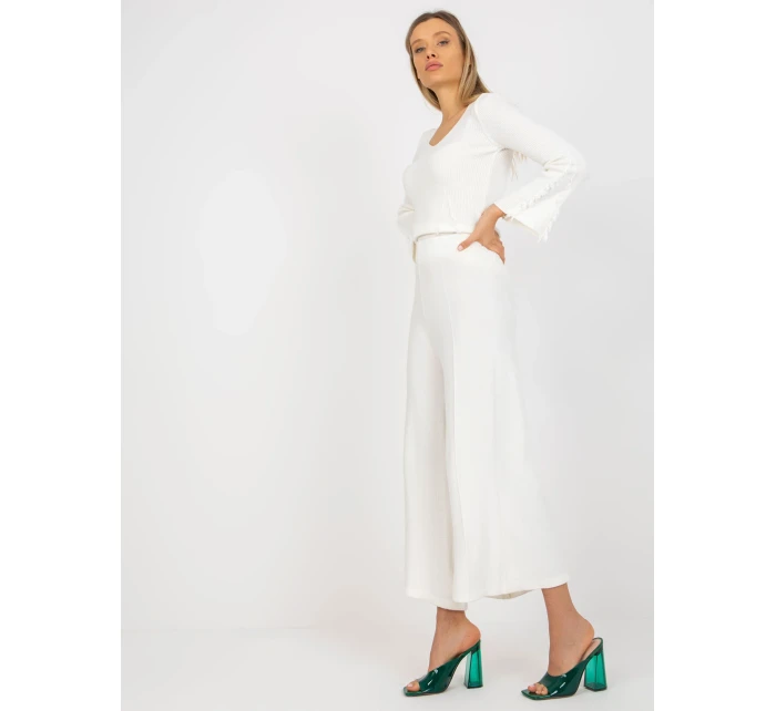 Kalhoty VI SP model 17814505 ecru - FPrice Kalhoty VI SP model 17814505 ecru - FPrice