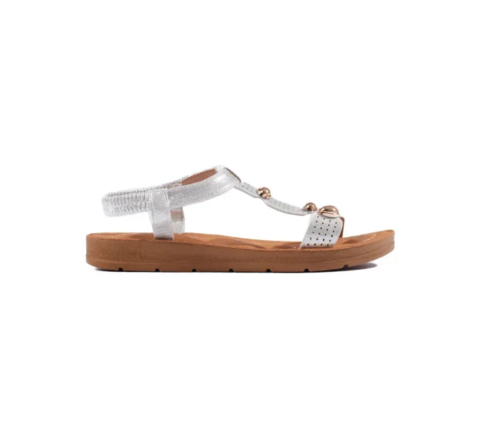 Moderné dámske strieborné sandále na plochom podpätku