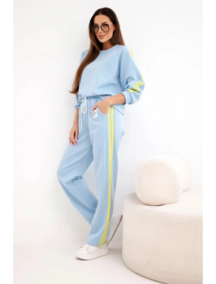 Dámská tepláková souprava model 22178031 s lampasy a volnou mikinou modrý - K-Fashion