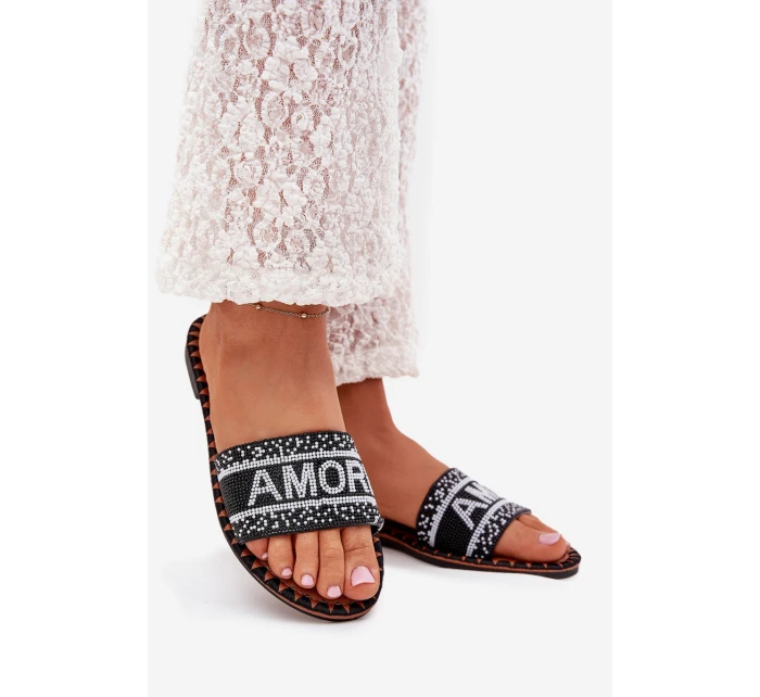 Klapki Damskie Na Płaskim Obcasie Ze Zdobieniem Amore Czarne Avelina Klapki Damskie Na Płaskim Obcasie Ze Zdobieniem Amore Czarne Avelina
