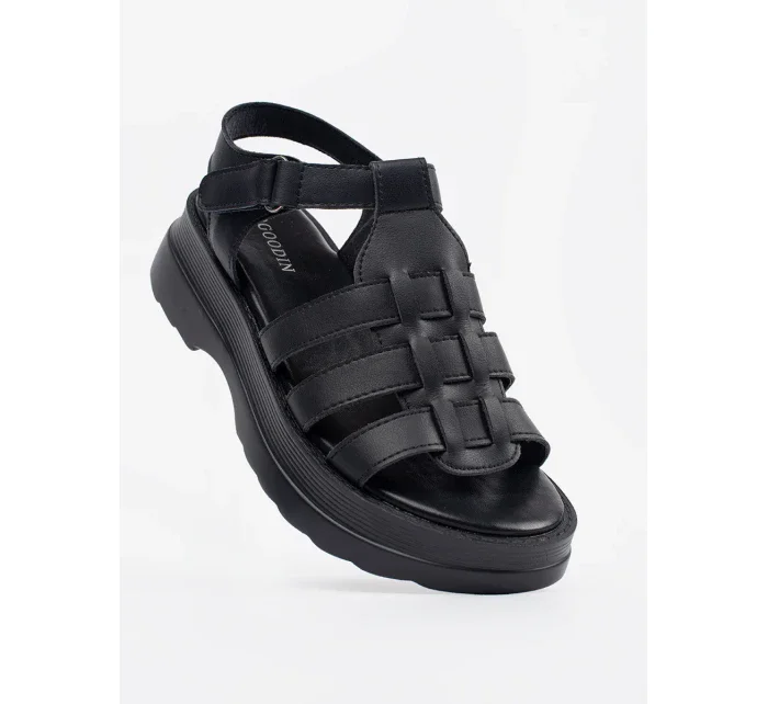 Vynikajúce čierne sandále na platforme pre ženy Vynikajúce čierne sandále na platforme pre ženy