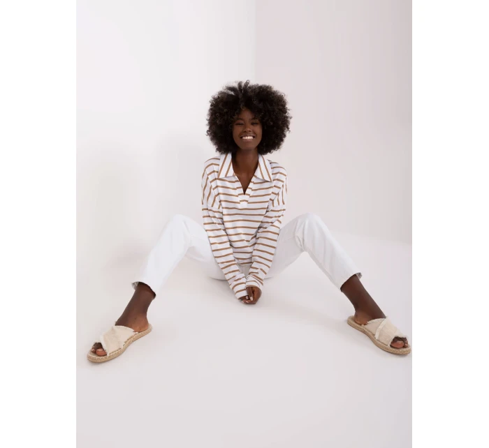 Bluzka LK BZ model 18729970 biało brązowy - FPrice Bluzka LK BZ model 18729970 biało brązowy - FPrice