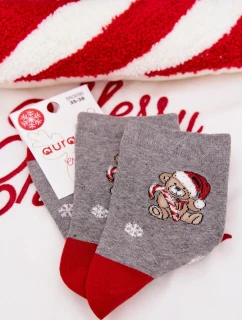 Dámske vianočné ponožky so snehovými vločkami a medvedíkom v čiapke Santa - tmavosivé