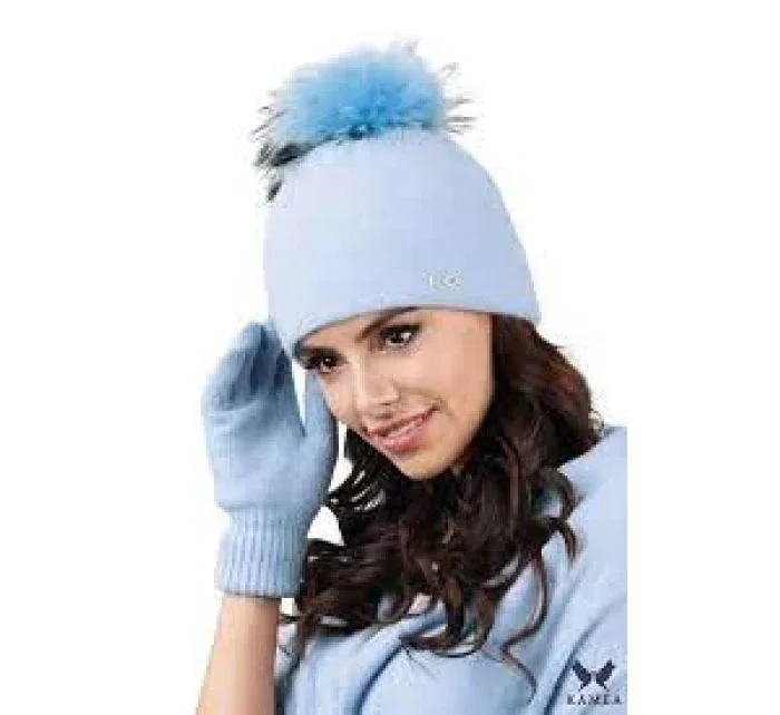 Dámska čepice¨s kožušinovou brmbolcom Mediolan-PN modrá - Kamea