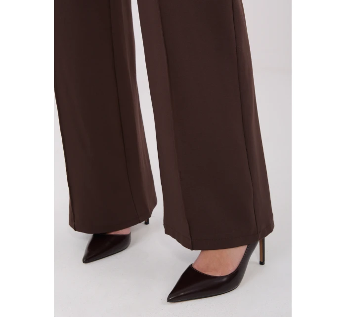 Spodnie IT SP model 21782556 ciemny brązowy - FPrice Spodnie IT SP model 21782556 ciemny brązowy - FPrice