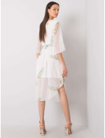 Biele šaty s kvetinovým motívom