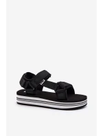 Dámské sandály na platformě model 21649075 Černé - Lee Cooper