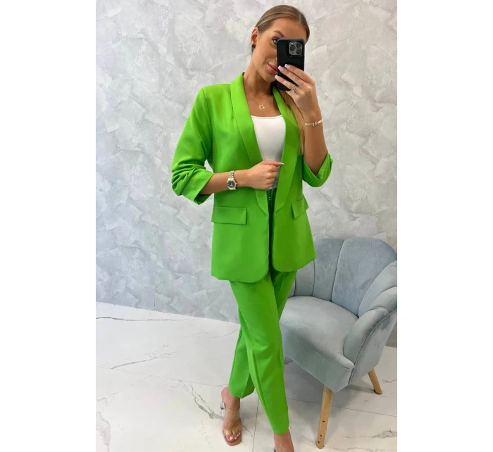 Elegantní souprava saka a kalhot světle zelené barvy