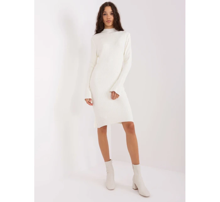 Sukienka BA SK model 19018676 ecru - FPrice Sukienka BA SK model 19018676 ecru - FPrice