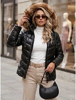 Dámská prošívaná zimní bunda s kapucí černá Dstreet model 21970294 - FashionStreet Dámská prošívaná zimní bunda s kapucí černá Dstreet model 21970294 - FashionStreet