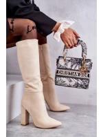 Klasické semišové boty na podpatku Béžová model 21595215 - Boto