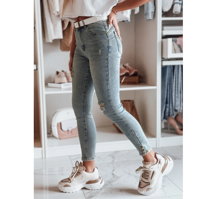 Dámské úzké džínové kalhoty s páskem modré Dstreet model 21985353 - FashionStreet Dámské úzké džínové kalhoty s páskem modré Dstreet model 21985353 - FashionStreet