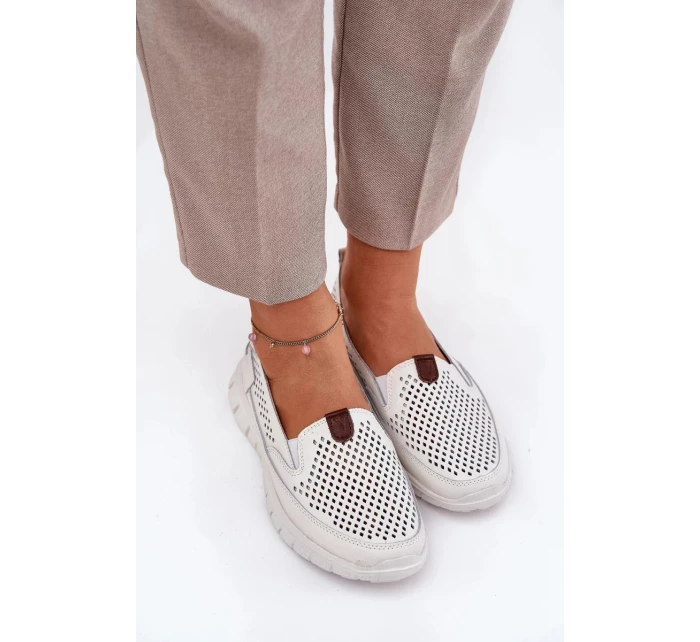 Dámske perforované baleríny z prírodnej kože Vinceza - biele