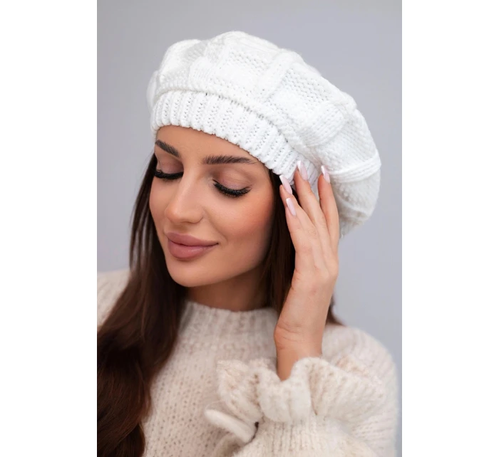 Dámska zimná vlnená čiapka baretka K414 biela