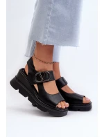 Dámské sandály na podrážce a platformě z ekokože černé model 21658356 - VINCEZA Dámské sandály na podrážce a platformě z ekokože černé model 21658356 - VINCEZA