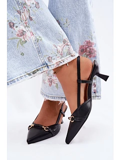 Sandále na podpätku model 227444 Krok vo veľkom štýle