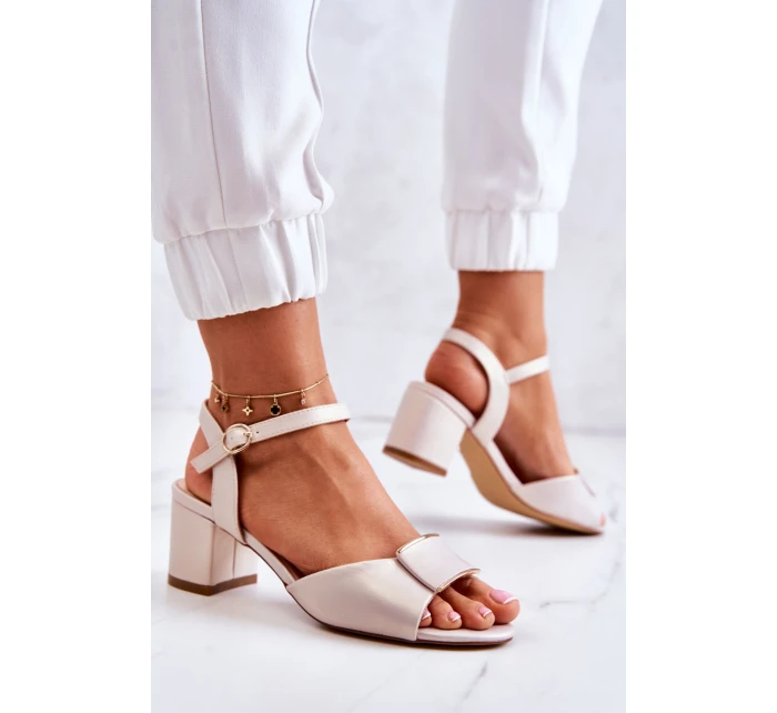 Skórzane Sandały Na Obcasie Beżowe Lorisa