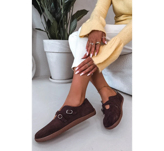 Kožené semišové dámské polobotky s pásky model 21937586 čokoládové - Zazoo