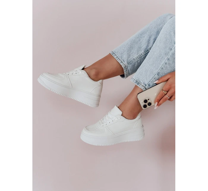 Dámske tenisky na platforme WALK ME UP white FashionStreet ZY0926