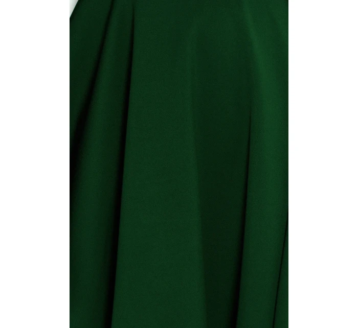 Rozšírené dámske šaty v fľaškovo zelenej farbe s výstrihom v tvare srdca model 6703269