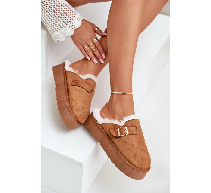 Kapcie Damskie Na Grubej Podeszwie Z Futerkiem I Klamrą Camel Linneola Kapcie Damskie Na Grubej Podeszwie Z Futerkiem I Klamrą Camel Linneola