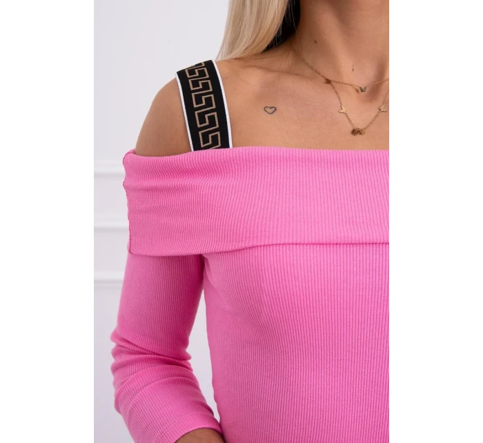 Šaty so širokými ramienkami svetlo ružové Šaty so širokými ramienkami svetlo ružové