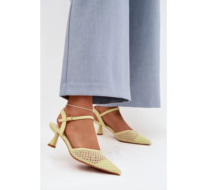 Sandále na podpätku model 225216 Vykročte štýlovo