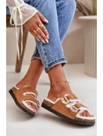 Dámské Pantofle S Přezkami A Kožíškem Camel model 21670224 - Boto Dámské Pantofle S Přezkami A Kožíškem Camel model 21670224 - Boto