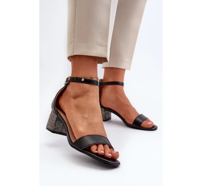 Sandále na podpätku model 195742 Step in style Sandále na podpätku model 195742 Step in style