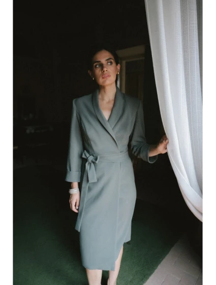 S415 Košeľové šaty viazané v páse - khaki