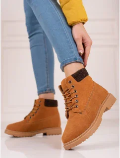 Štýlové dámske hnedé členkové topánky na plochom podpätku