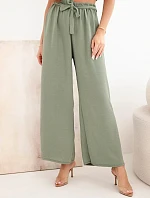 Nohavice so širokým pásom a viazaním v páse svetlej khaki farby