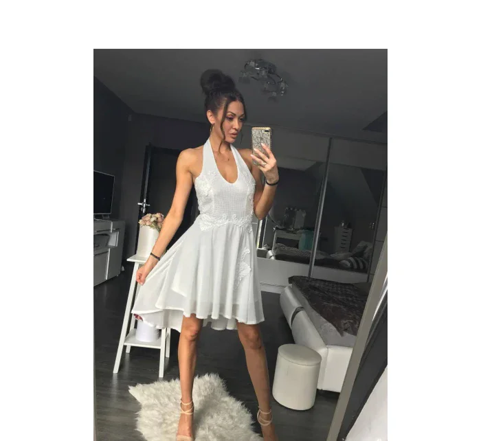 Večerné šaty model 93971 YourNewStyle Večerné šaty model 93971 YourNewStyle