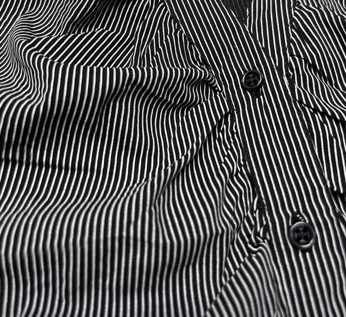 Tmavě modrá pruhovaná halenka s krátkými rukávy model 18462754 - Forget me not FASHION Tmavě modrá pruhovaná halenka s krátkými rukávy model 18462754 - Forget me not FASHION