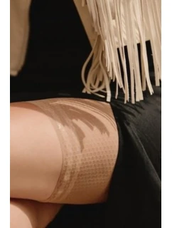 Vzorované pásky na stehná