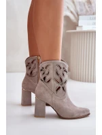 Semišové Botky Na Podpatku Lewski model 21672767 - Boto Semišové Botky Na Podpatku Lewski model 21672767 - Boto