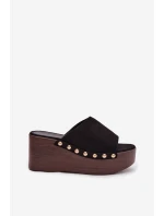 Dámské nazouváky na platformě se zlatými přezkami Eko semiš Černé Helivina Dámské nazouváky na platformě se zlatými přezkami Eko semiš Černé Helivina