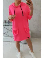 Šaty s kapucí růžové neonové Šaty s kapucí růžové neonové